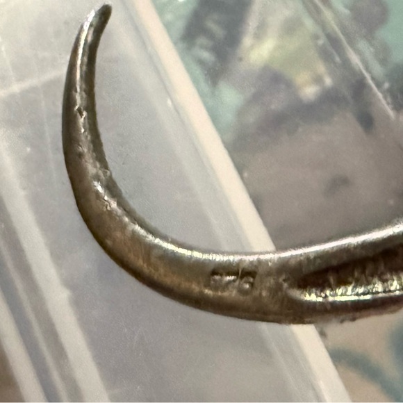 Elegant Sterling Silver Marcasite Lizard Brooch - Picture 3 of 3